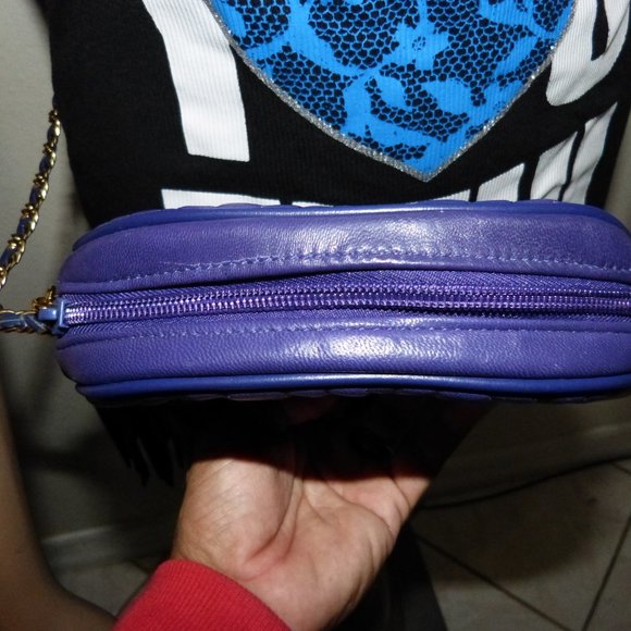 L J SIMONE QUILTED LEATHER BAG. LIKE NEW - Picture 7 of 11